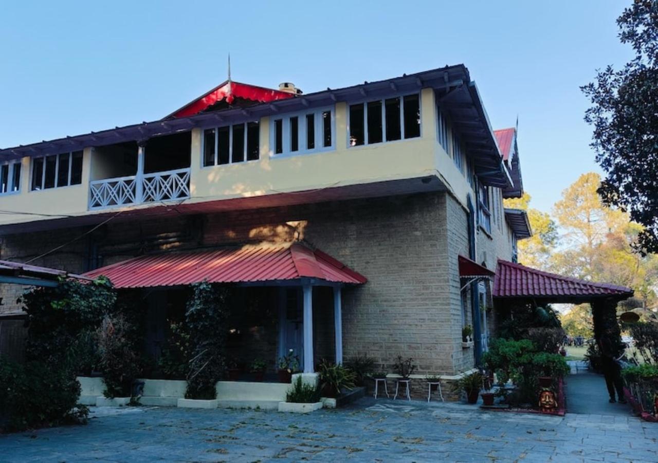 Hotel Chevron Rosemount Ranikhet Exterior foto