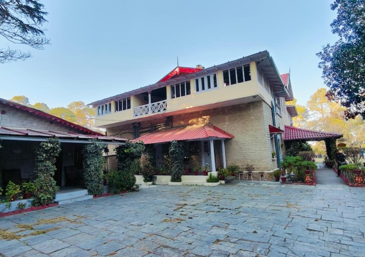 Hotel Chevron Rosemount Ranikhet Exterior foto
