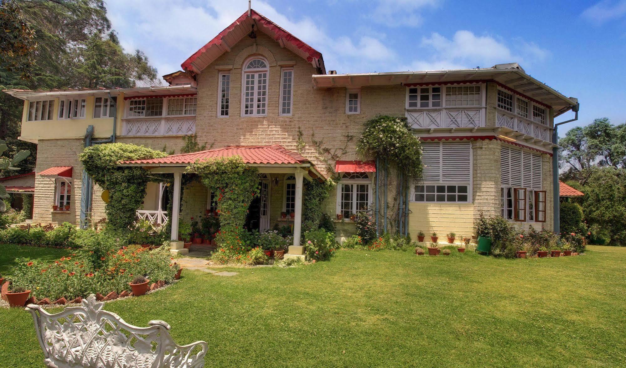 Hotel Chevron Rosemount Ranikhet Exterior foto