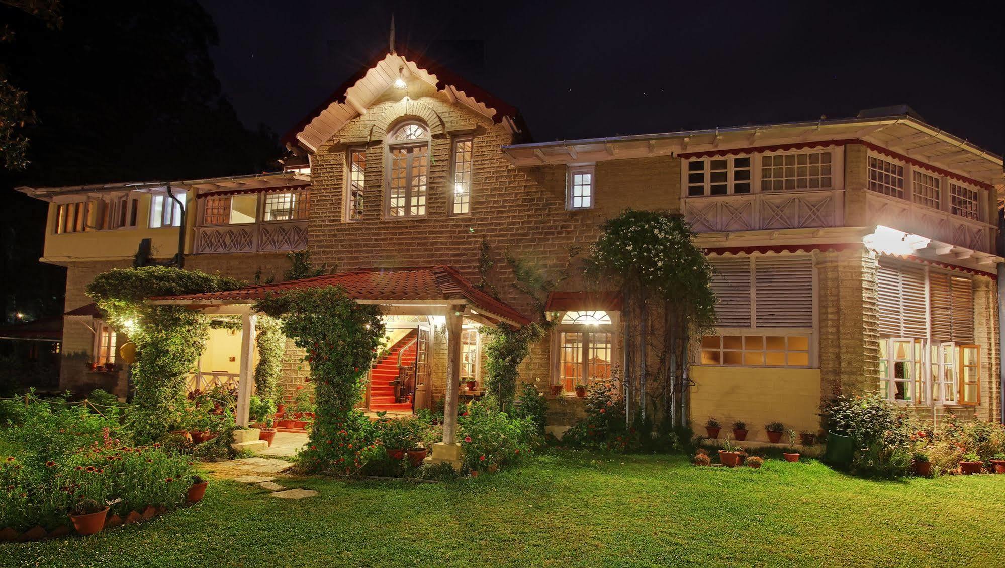 Hotel Chevron Rosemount Ranikhet Exterior foto